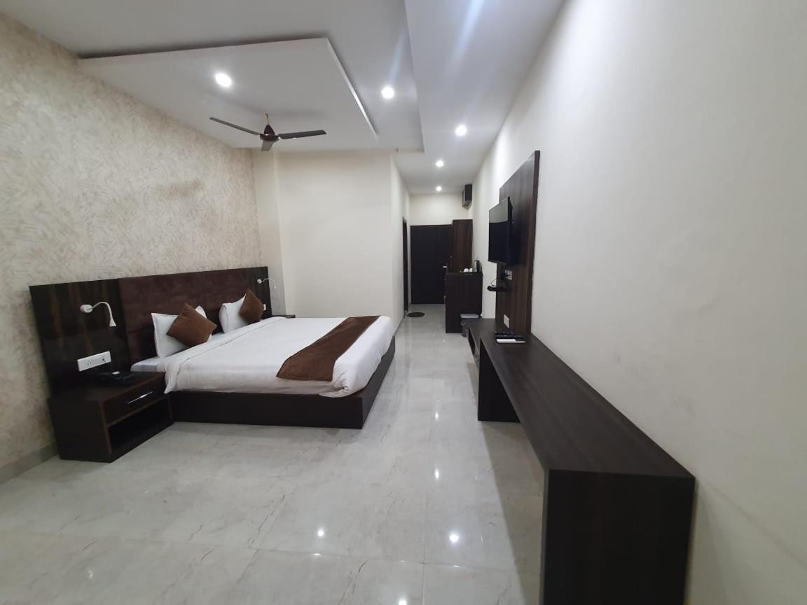 Akash Hotel Managed By Jk Hotels & Resorts Kathua Eksteriør bilde